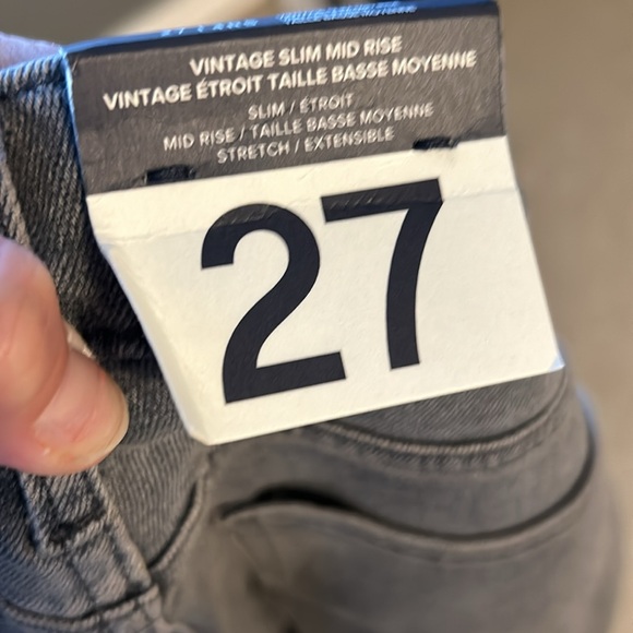 Gap Vintage Slim Mid Rise Jeans - Picture 4 of 5